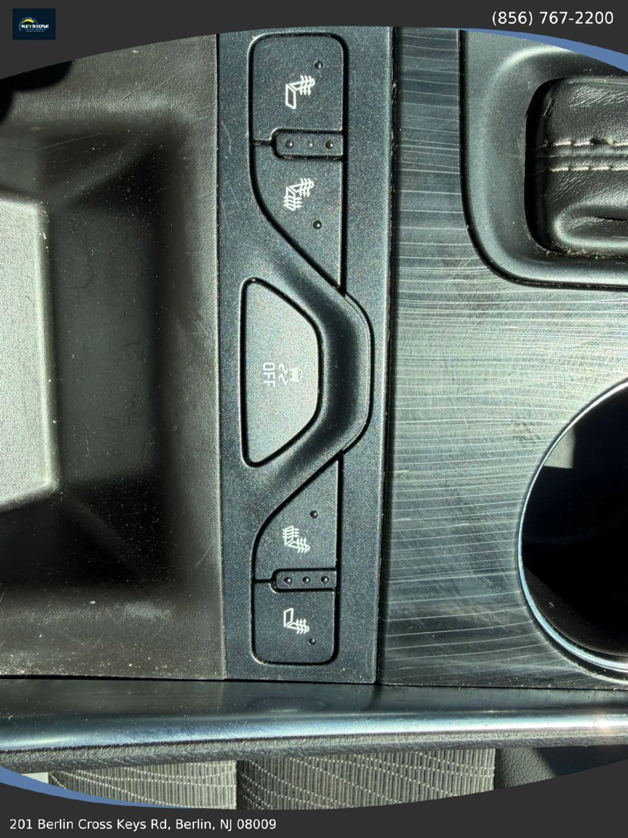 Used 2018 Chevrolet Impala LT w/ LT Convenience Package image 28