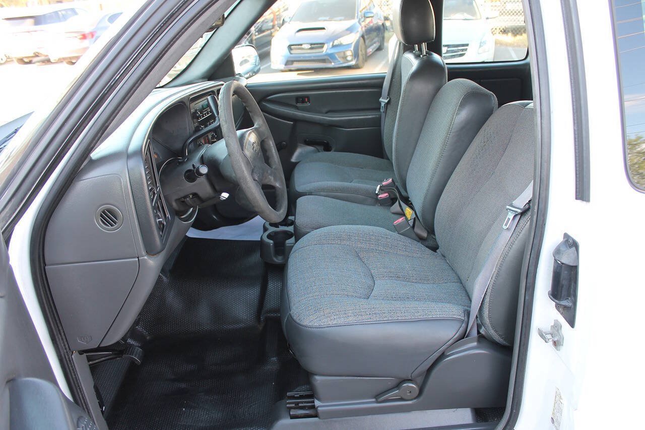 Used 2006 Chevrolet Silverado 1500 W/T RWD image 25