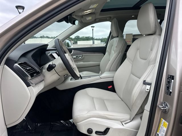 Certified 2023 Volvo XC90 B6 Plus AWD/4WD image 19