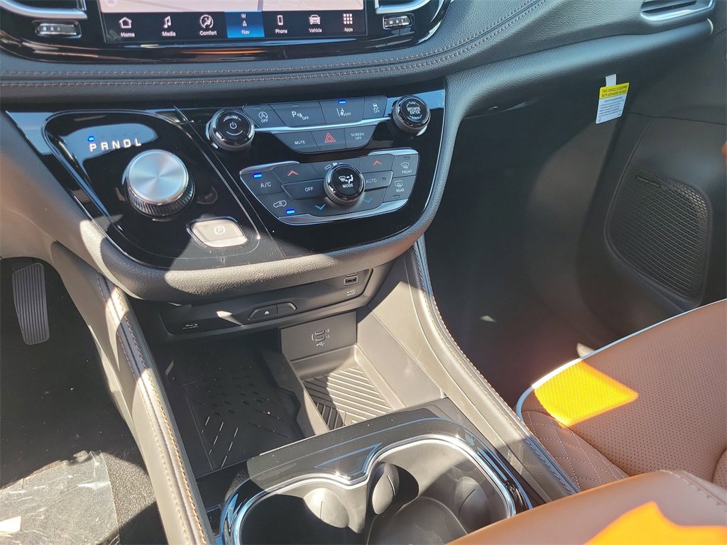 New 2026 Chrysler Pacifica Pinnacle image 36