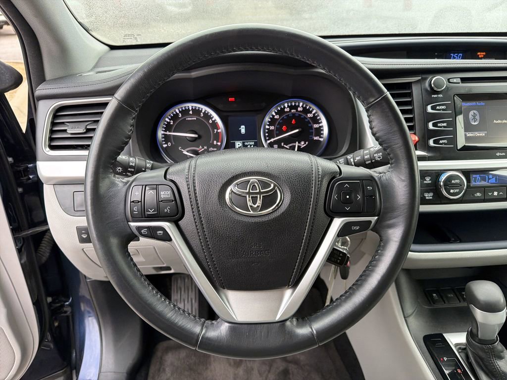 Used 2014 Toyota Highlander Plus image 31