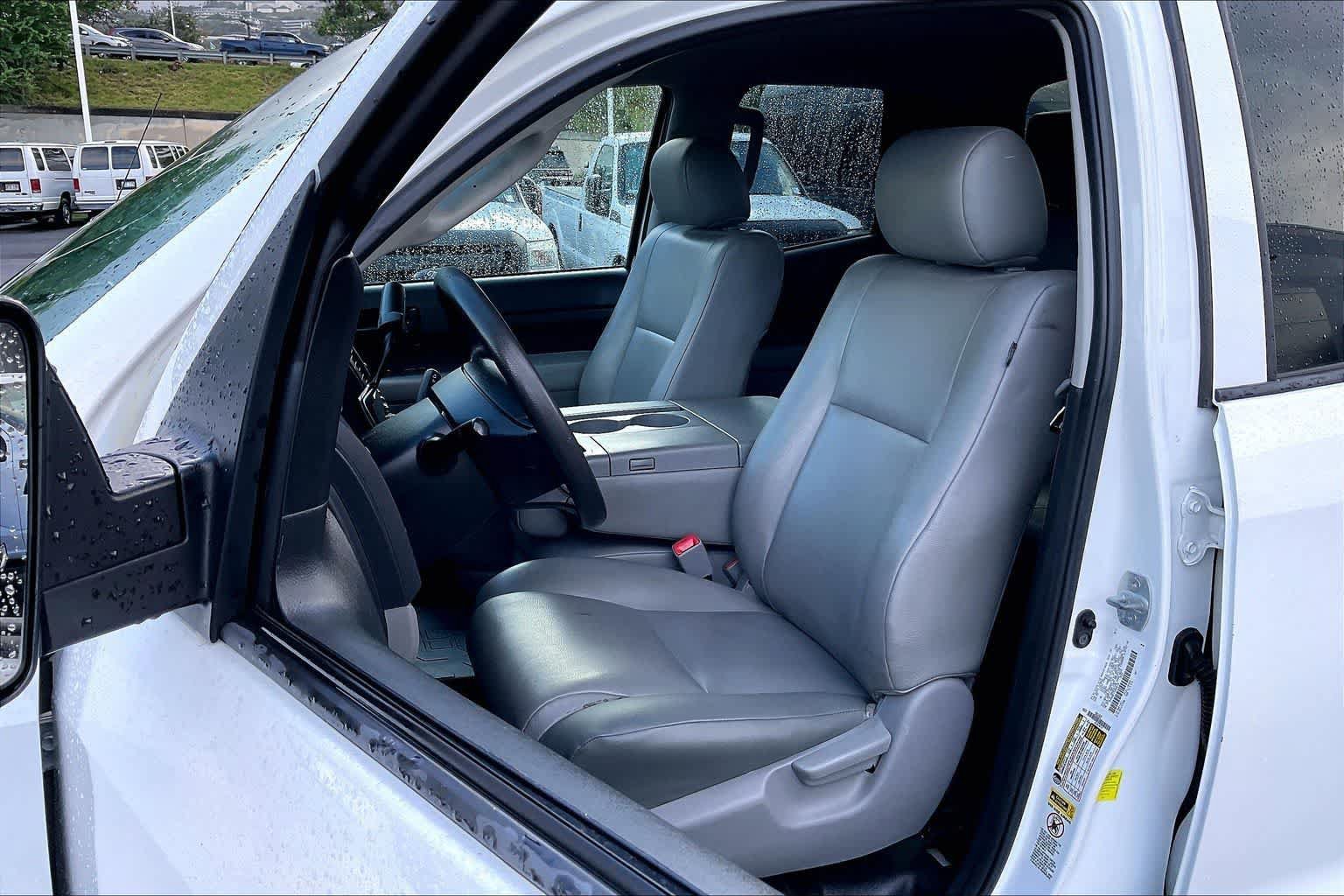 Used 2013 Toyota Tundra 2WD Double Cab w/ Tow Pkg image 11