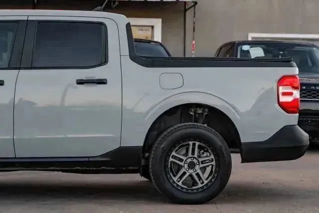 Used 2024 Ford Maverick XL image 17