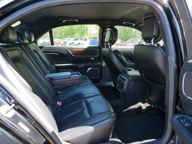 Used 2017 Lincoln Continental Select FWD image 9