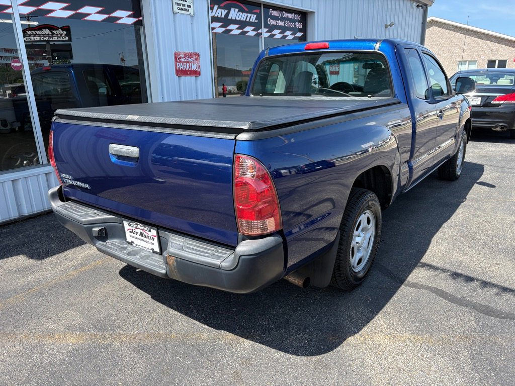 Used 2015 Toyota Tacoma 2WD Access Cab image 3