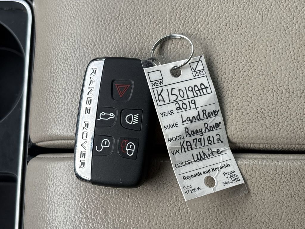Used 2019 Land Rover Range Rover Velar S image 17