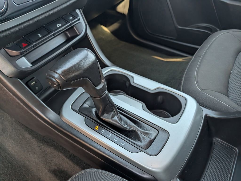 Used 2017 Chevrolet Colorado LT w/ LT Convenience Package image 24