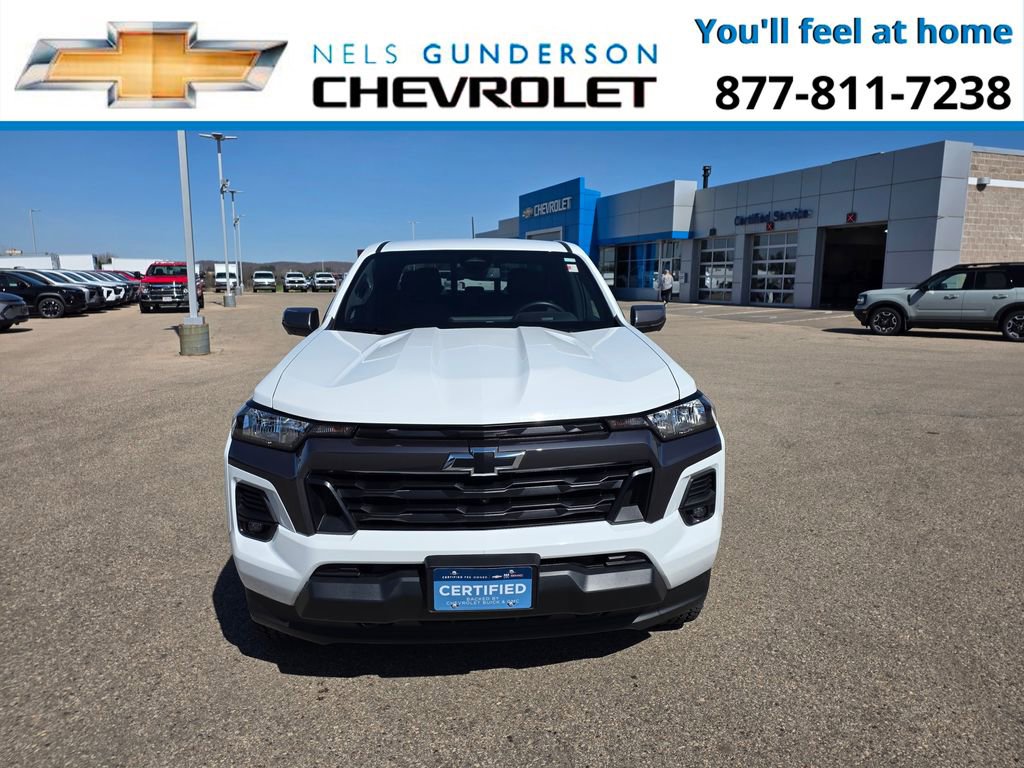 Used 2023 Chevrolet Colorado LT w/ LT Convenience Package II AWD/4WD image 2