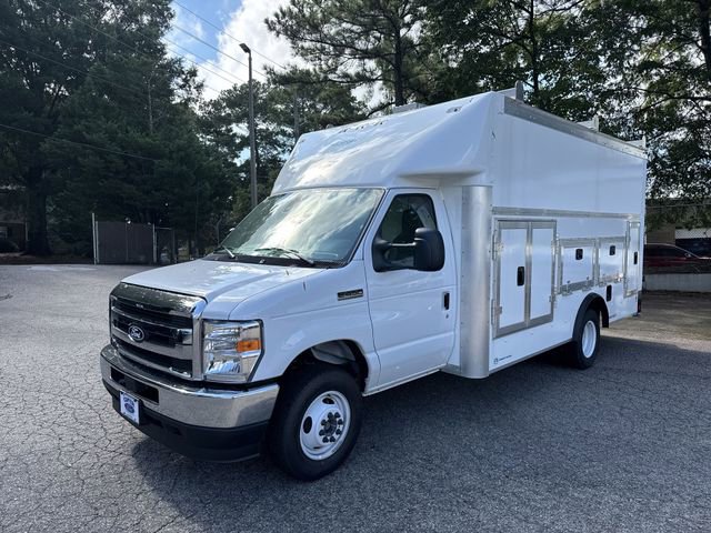 New 2026 Ford E-450 and Econoline 450 Super Duty w/ Power Equipment Group image 1