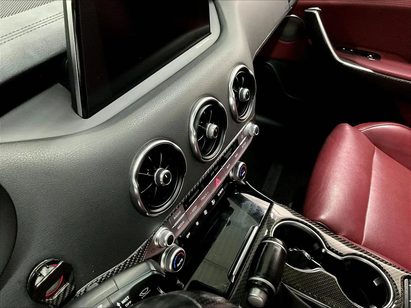 Used 2021 Kia Stinger GT-Line w/ Sun & Sound Package AWD/4WD image 24