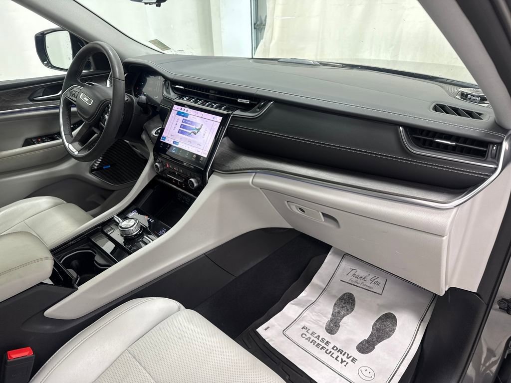 Used 2022 Jeep Grand Cherokee Overland w/ Luxury Tech Group IV image 10