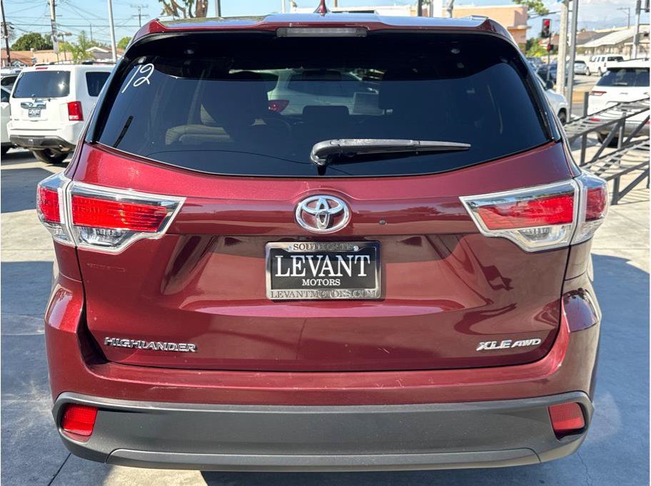 Used 2015 Toyota Highlander XLE AWD/4WD image 6