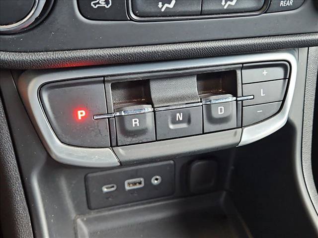 Used 2024 GMC Terrain SLE FWD image 12