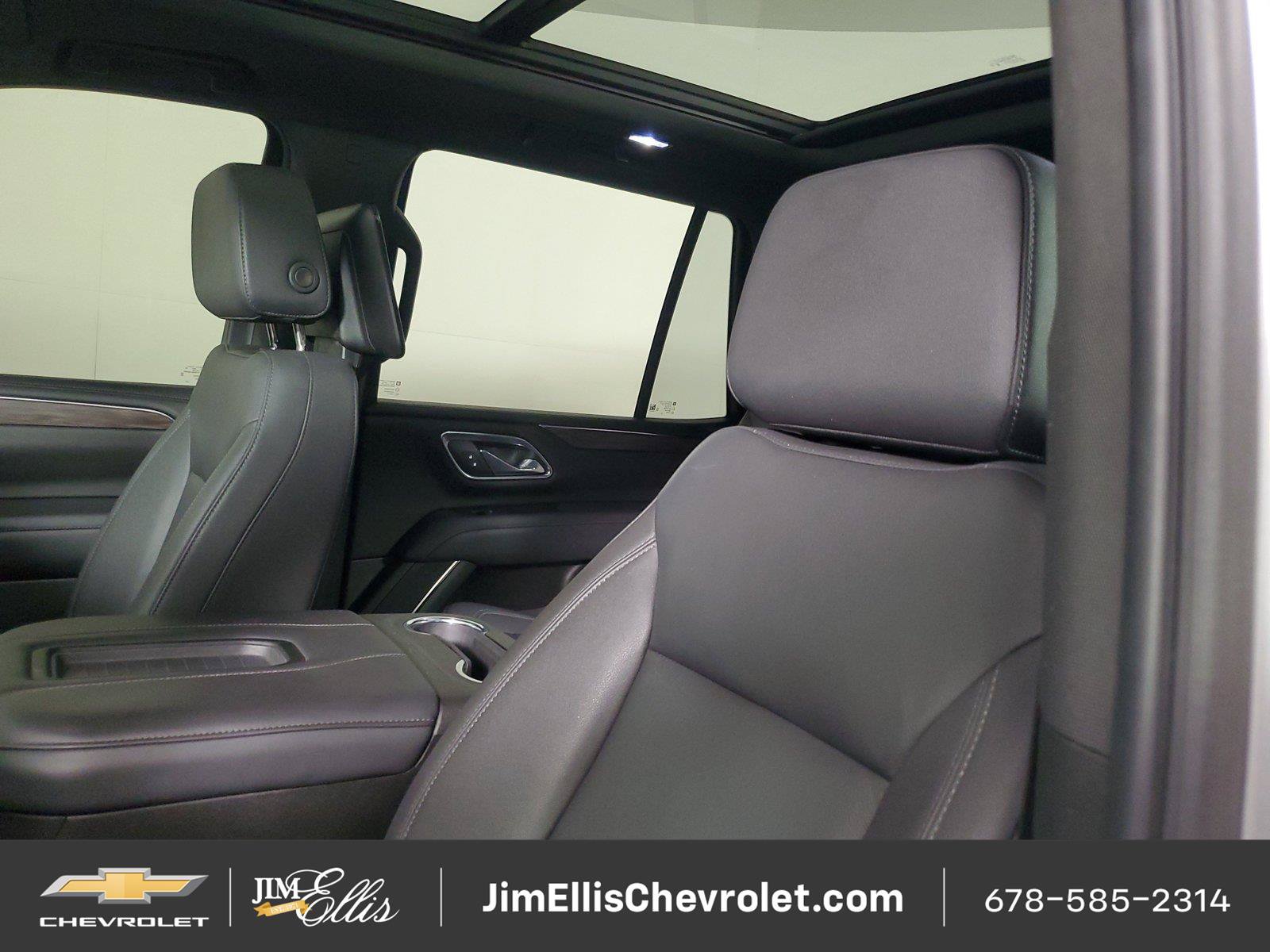 Used 2023 Chevrolet Tahoe Z71 w/ Luxury Package AWD/4WD image 23