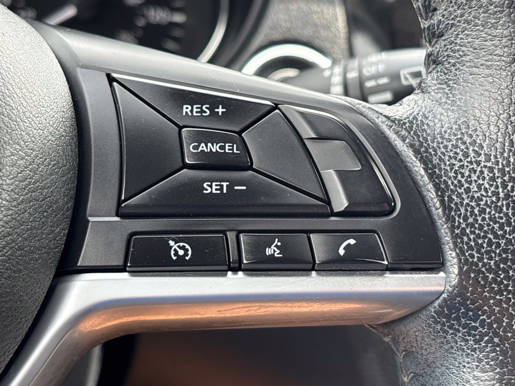 Used 2020 Nissan Rogue SV AWD/4WD image 19