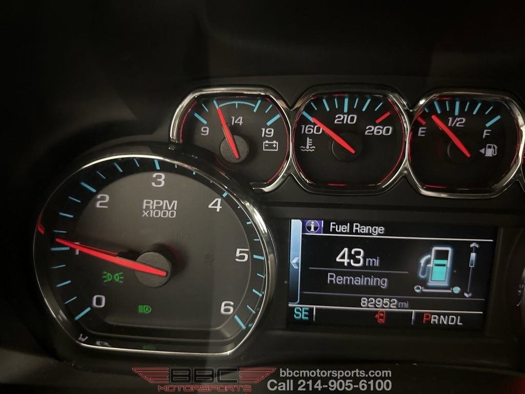 Used 2019 Chevrolet Suburban LT image 47