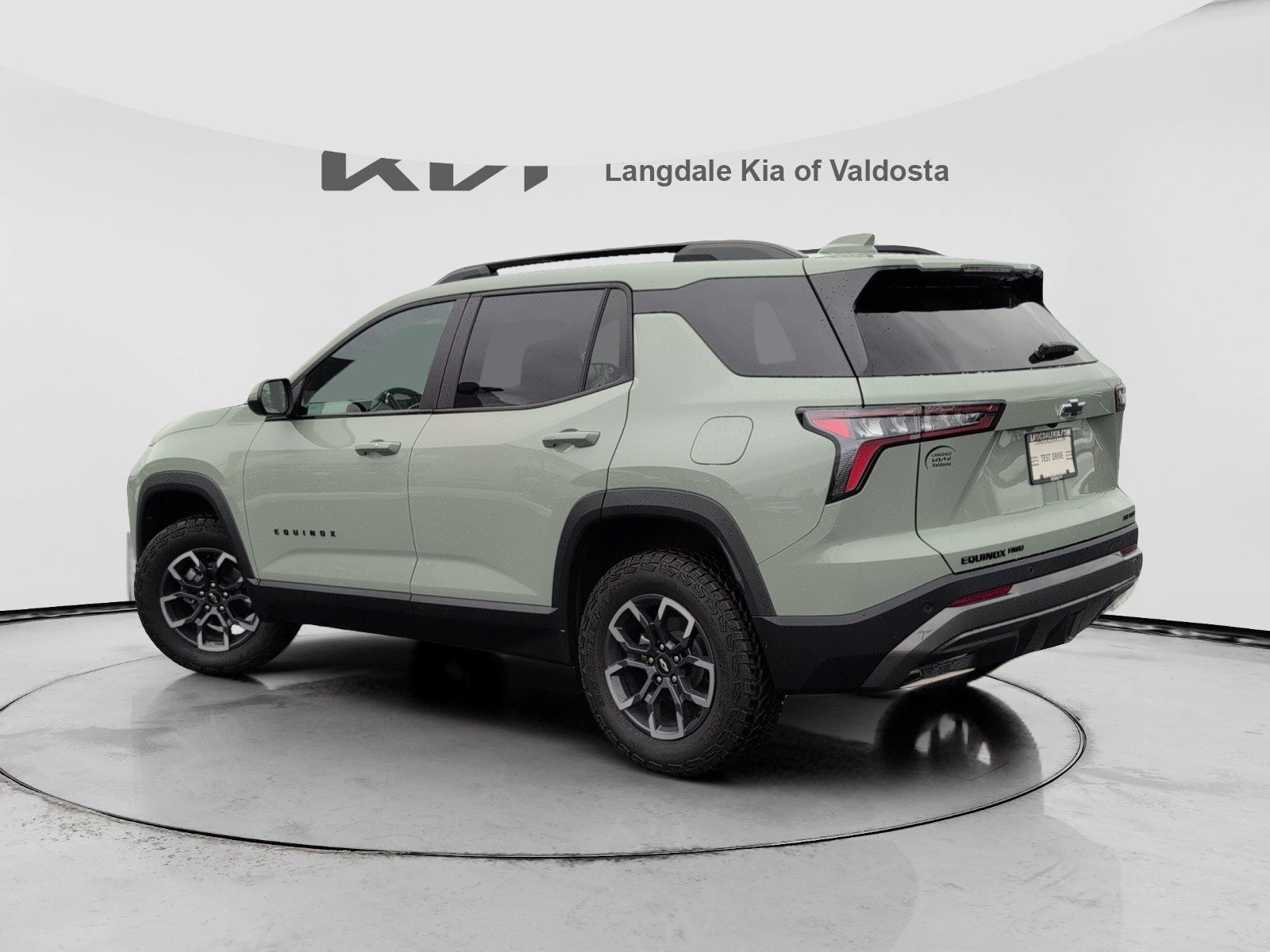 Used 2026 Chevrolet Equinox ACTIV image 9