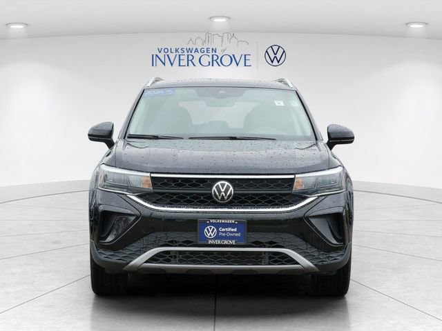 Certified 2024 Volkswagen Taos SE AWD/4WD image 2