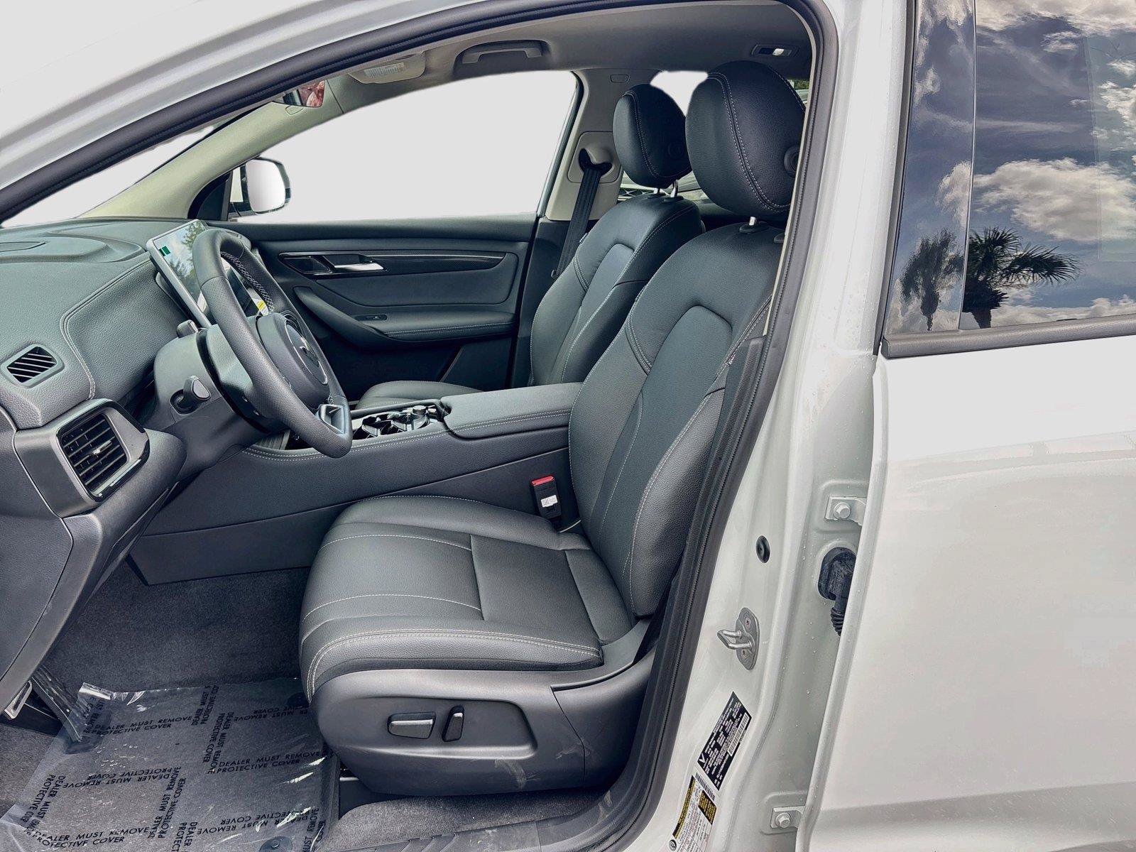 New 2027 VinFast VF 8 Eco AWD/4WD image 20