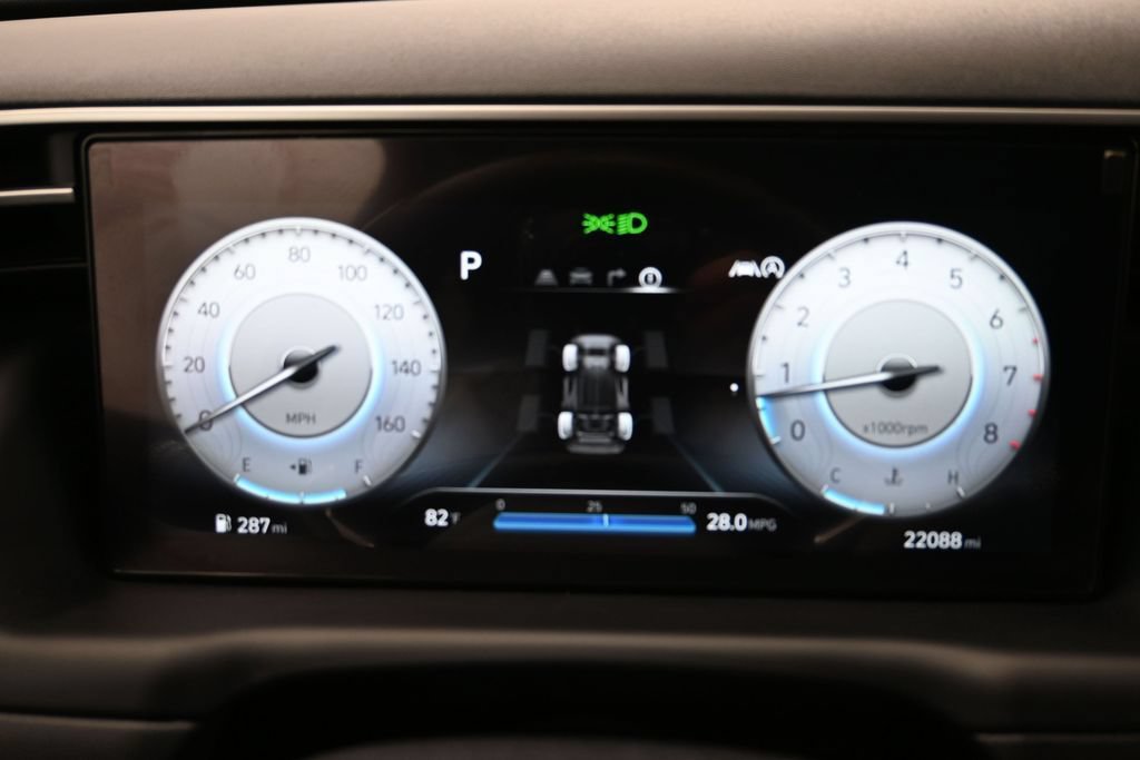 Used 2023 Hyundai Tucson Limited AWD/4WD image 13