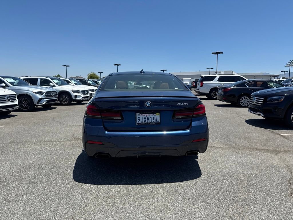 Used 2023 BMW 540i w/ M Sport Package RWD image 6