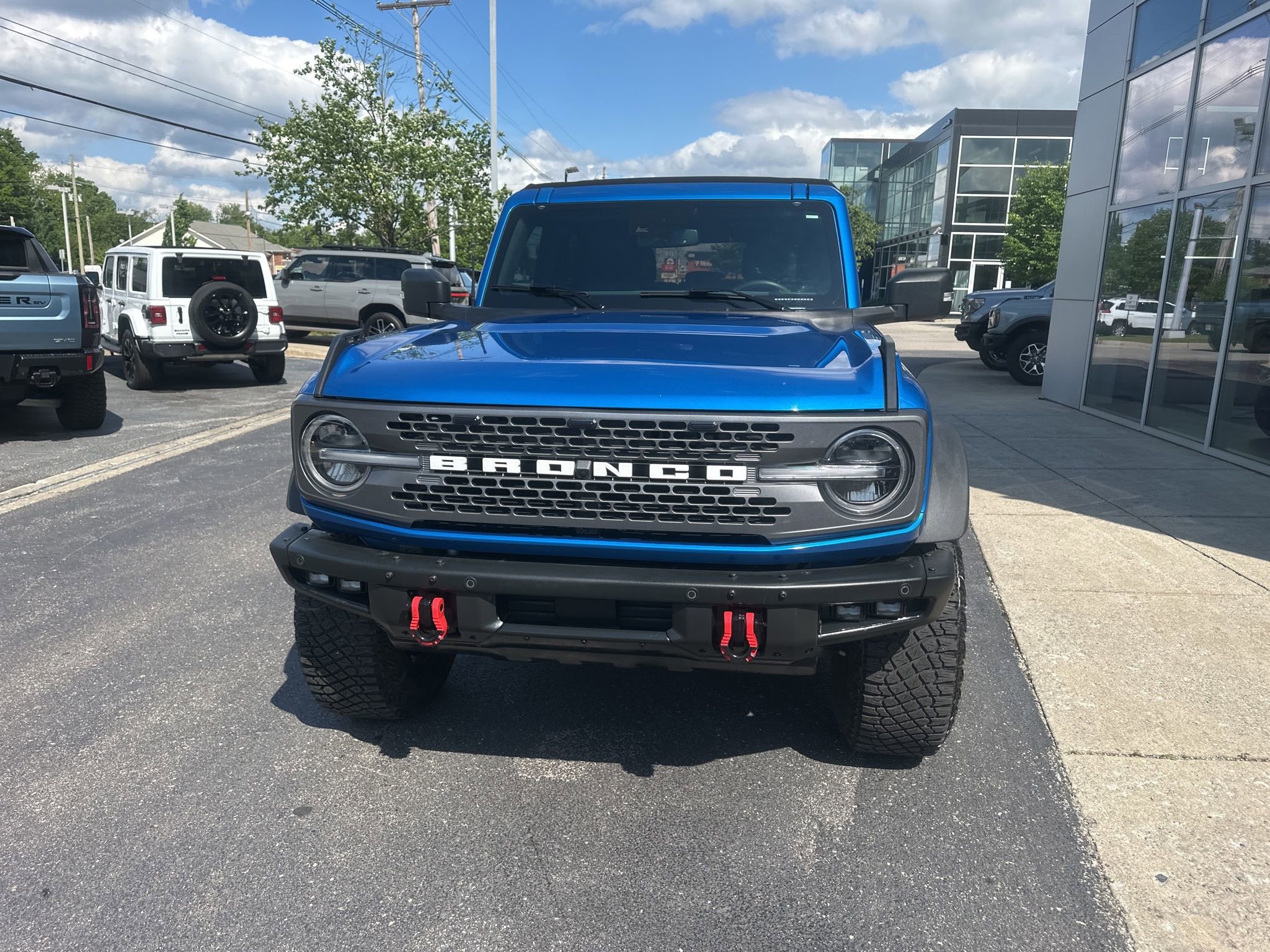 Used 2023 Ford Bronco Badlands AWD/4WD image 10
