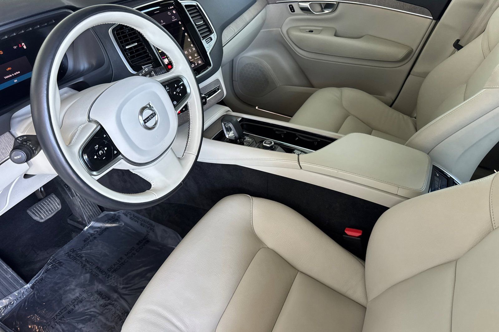 Certified 2024 Volvo XC90 T8 Plus w/ Protection Package Premier image 14