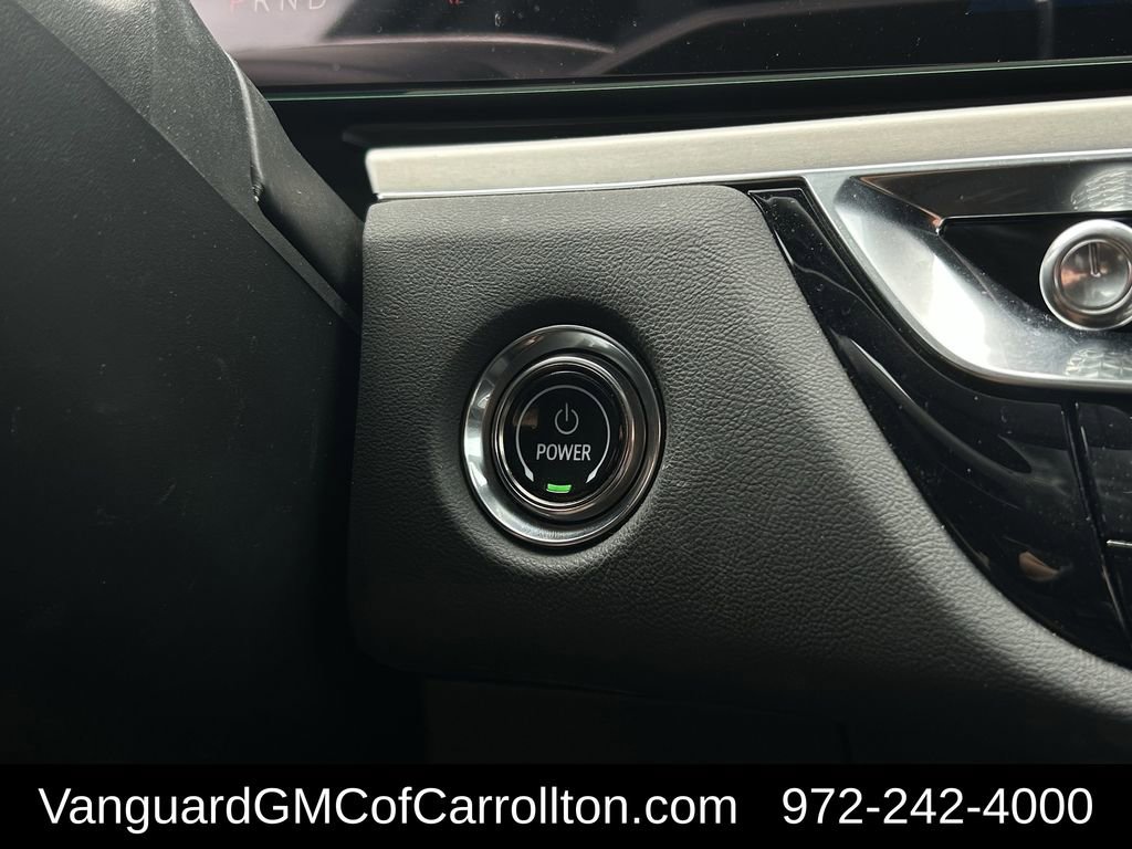 Used 2024 Cadillac Lyriq Luxury image 25