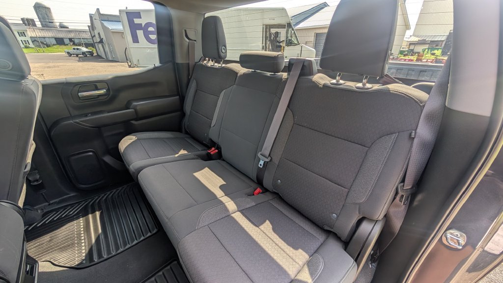 Used 2023 Chevrolet Silverado 1500 Custom AWD/4WD image 16