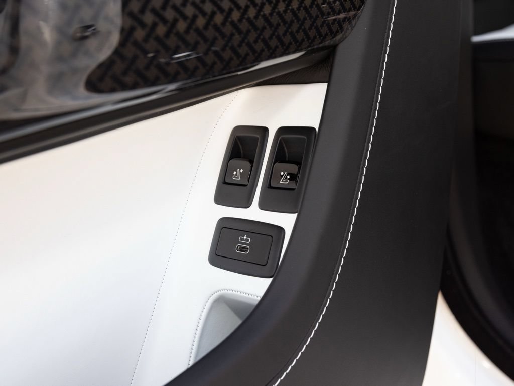 New 2027 Rolls-Royce Cullinan Black Badge AWD/4WD image 73
