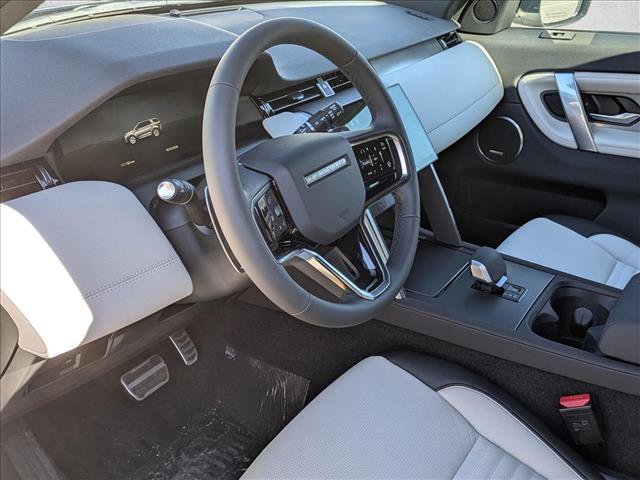 New 2026 Land Rover Discovery Sport Landmark image 3