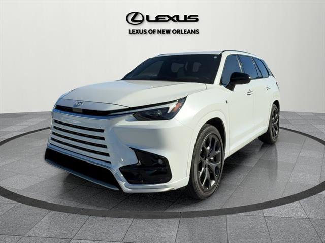 New 2026 Lexus TX 500h AWD image 2