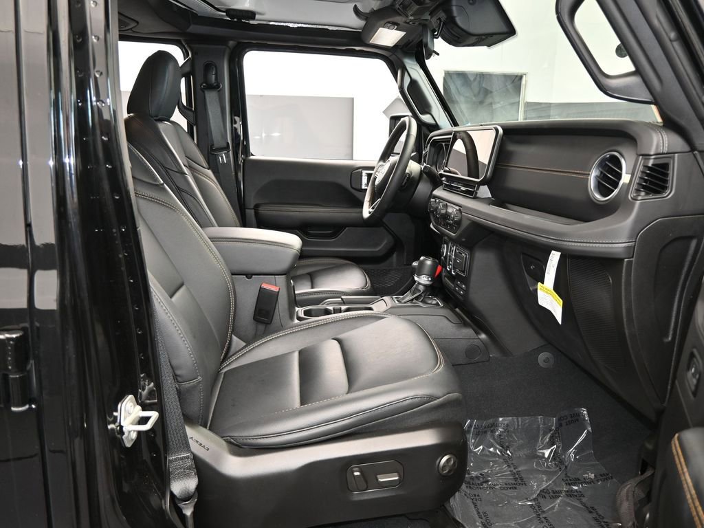 Used 2024 Jeep Gladiator Sport w/ Premium Package image 42