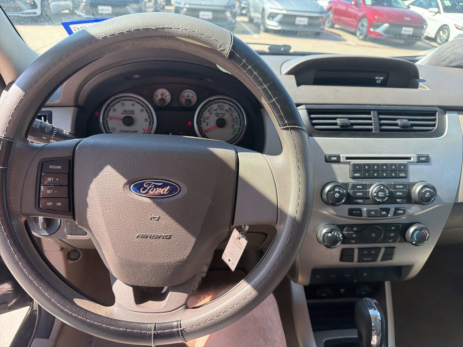 Used 2010 Ford Focus SE FWD image 13