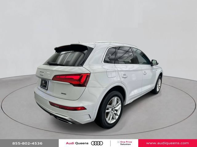Certified 2023 Audi Q5 2.0T Premium w/ Convenience Package AWD/4WD image 4