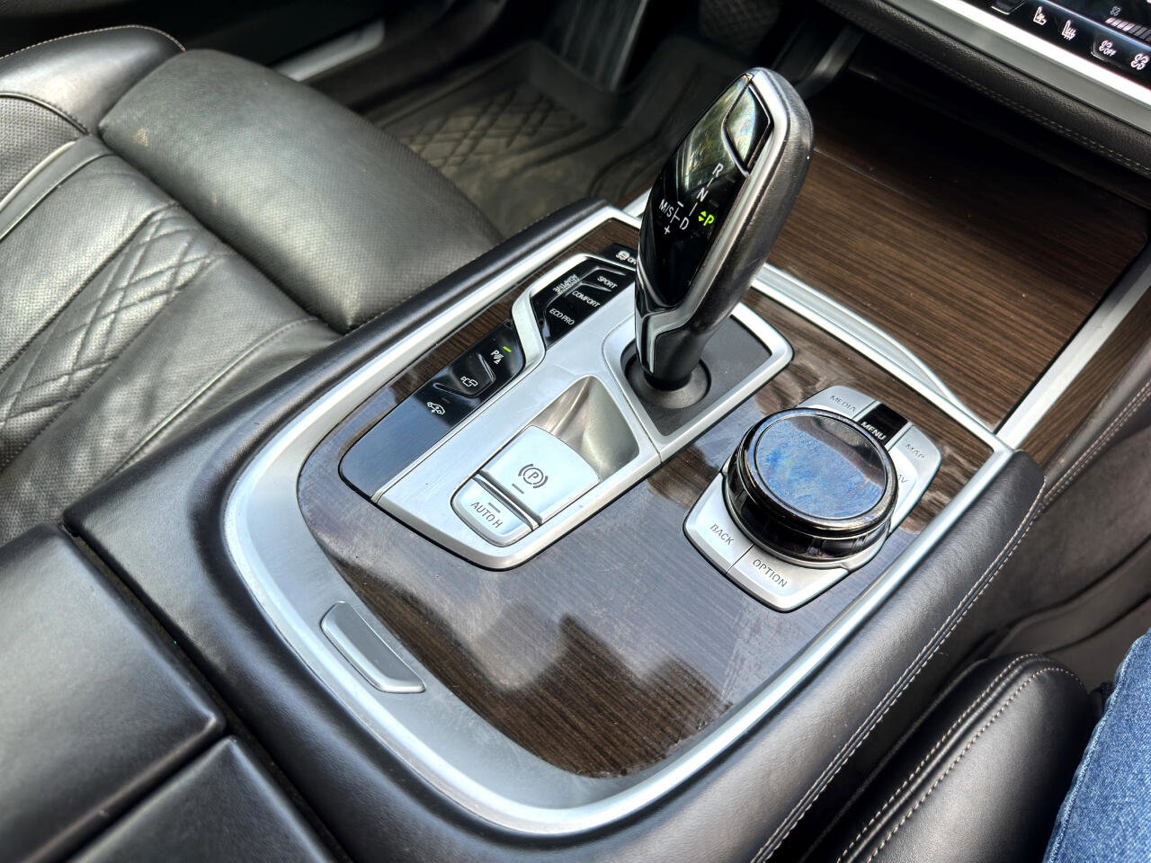 Used 2021 BMW 740i xDrive 740i xDrive Sedan w/ Luxury Rear Seating Package image 20