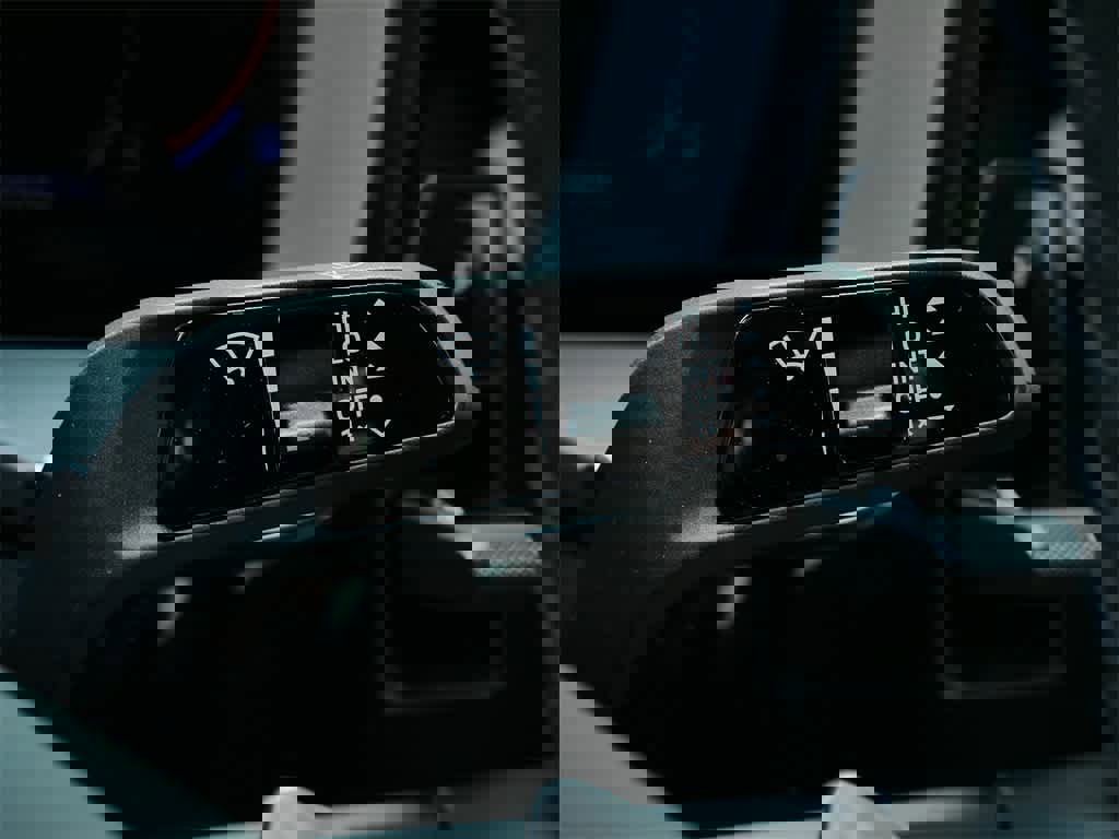 New 2025 Porsche Panamera 4 image 24