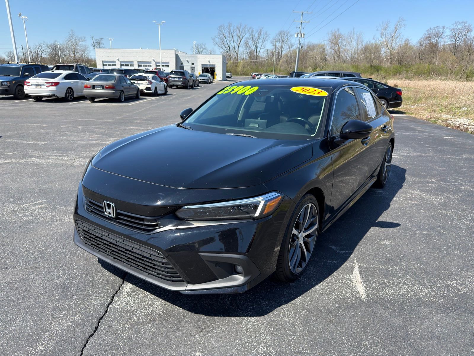 Used 2023 Honda Civic Touring image 2