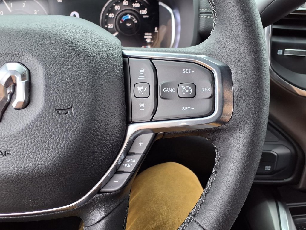 New 2027 RAM 3500 Laramie AWD/4WD image 13
