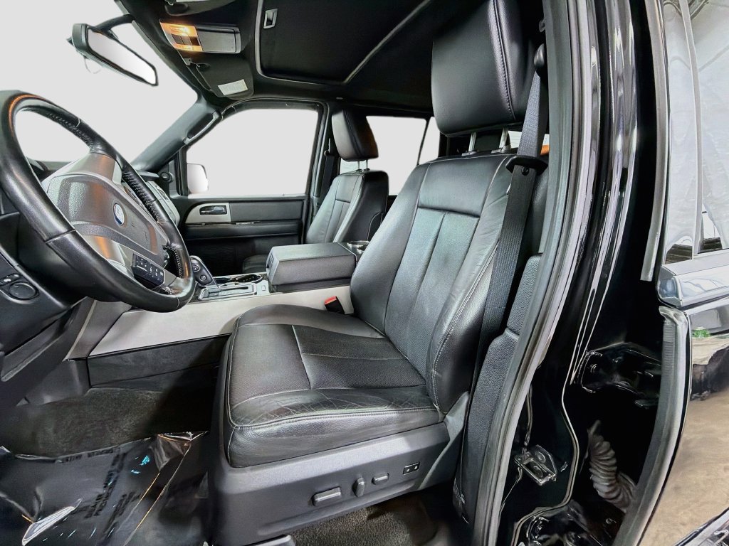 Used 2016 Ford Expedition Limited AWD/4WD image 23