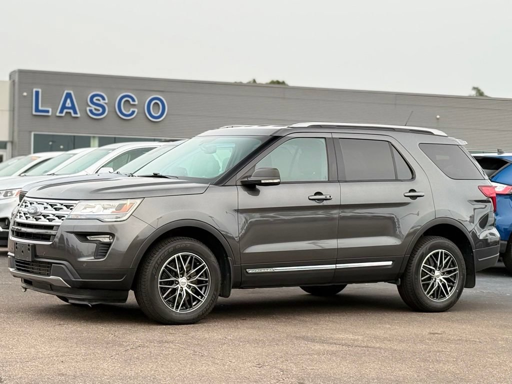 Certified 2019 Ford Explorer XLT AWD/4WD image 1