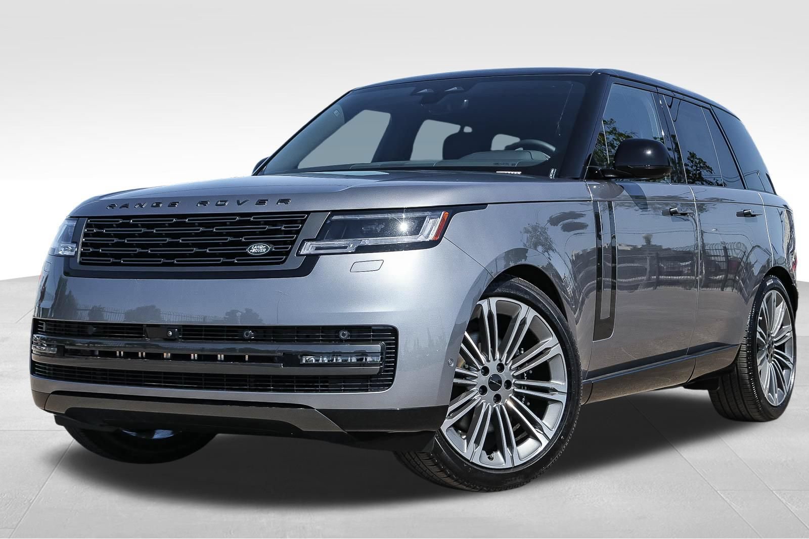 New 2026 Land Rover Range Rover SE