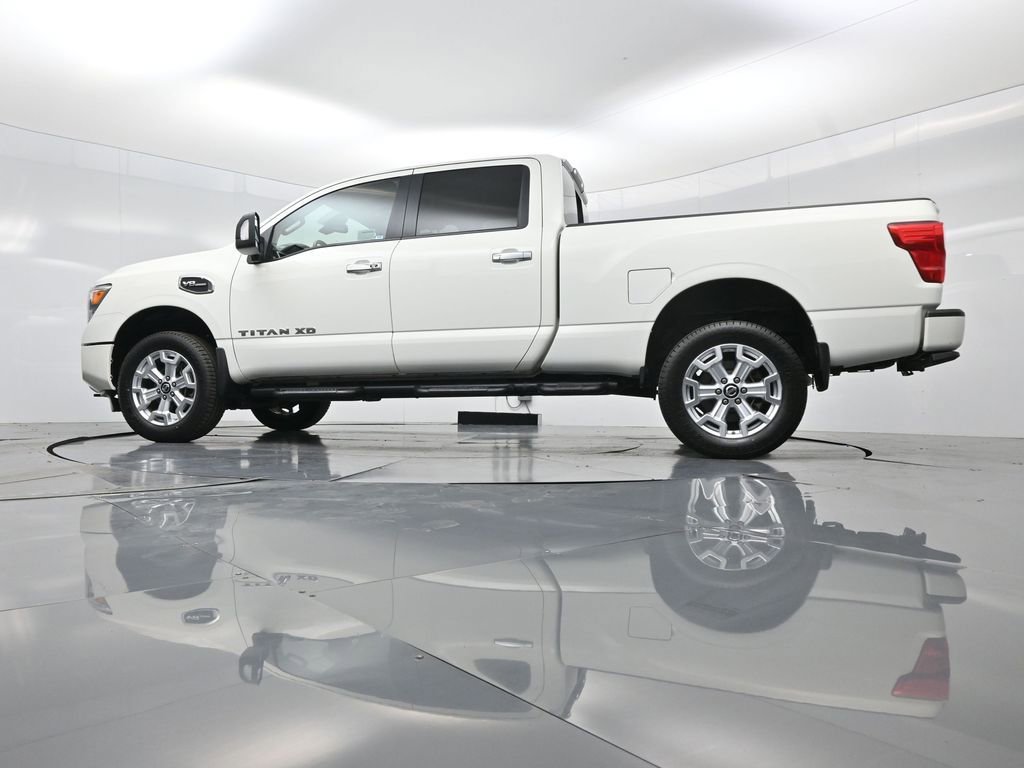 Used 2021 Nissan Titan SV w/ SV Convenience Package image 48