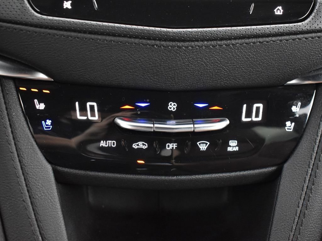 Certified 2024 Cadillac XT5 Premium Luxury w/ LPO, Floor Liner Package image 20