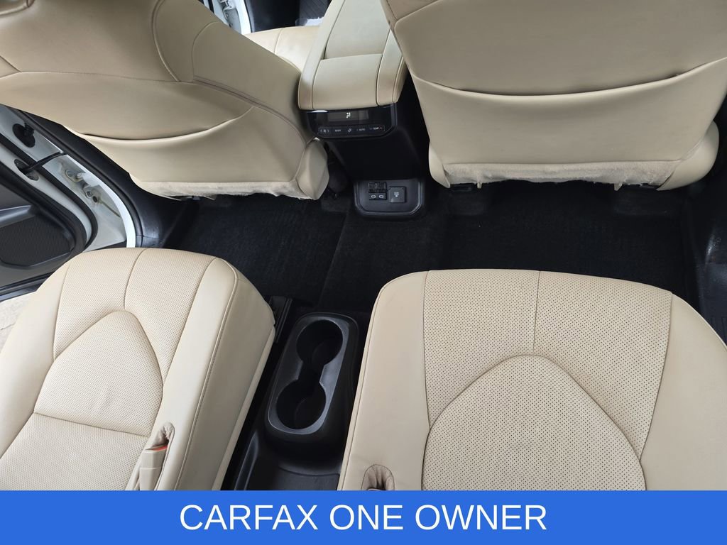 Used 2024 Toyota Highlander Limited image 12