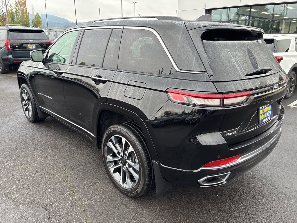 Used 2022 Jeep Grand Cherokee Overland w/ MOPAR Finishing Package AWD/4WD image 5