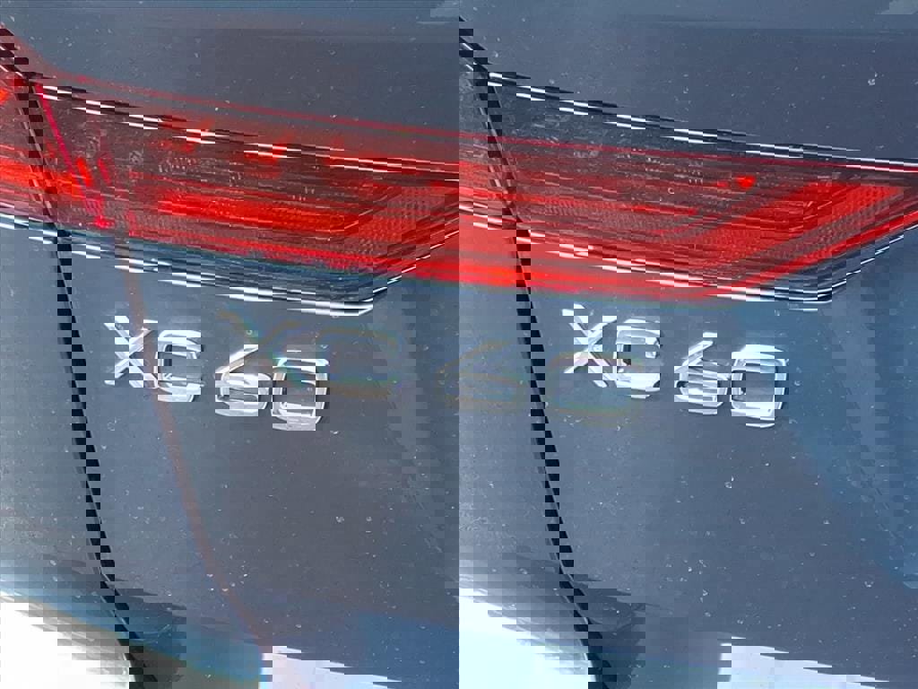 New 2026 Volvo XC60 T8 Plus w/ Protection Package Premier image 5