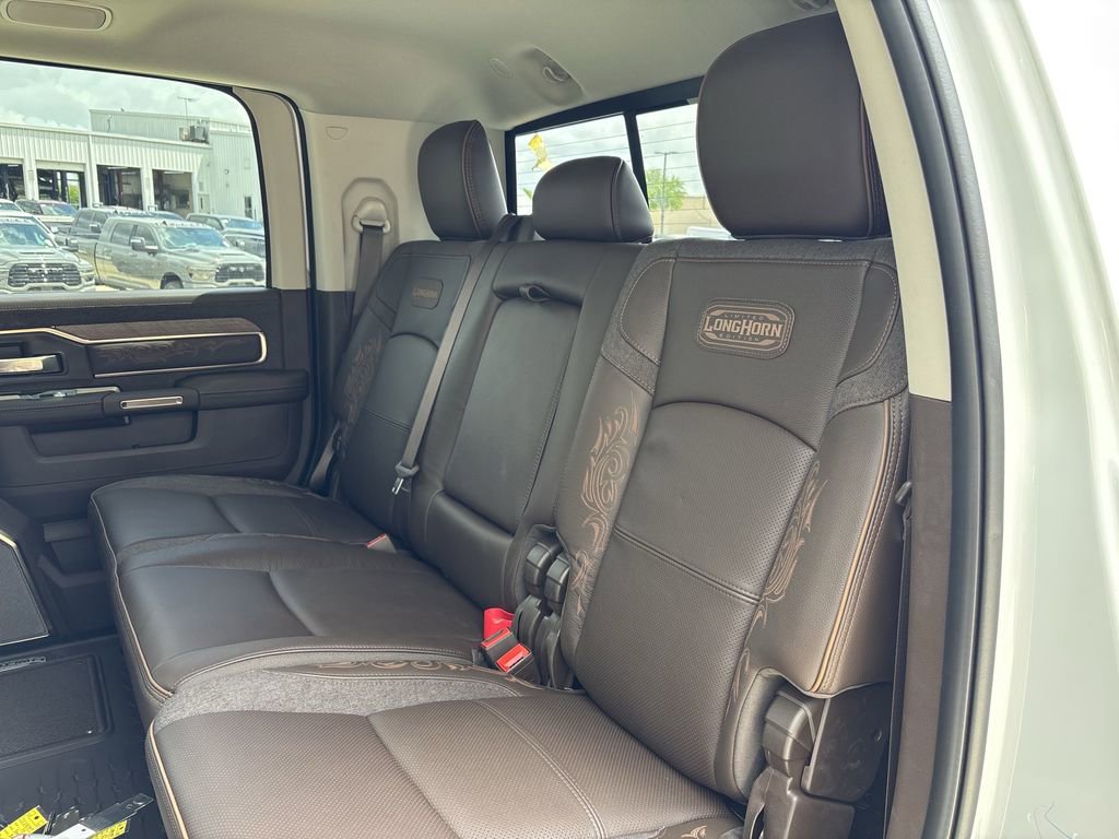 New 2026 RAM 2500 Limited AWD/4WD image 30