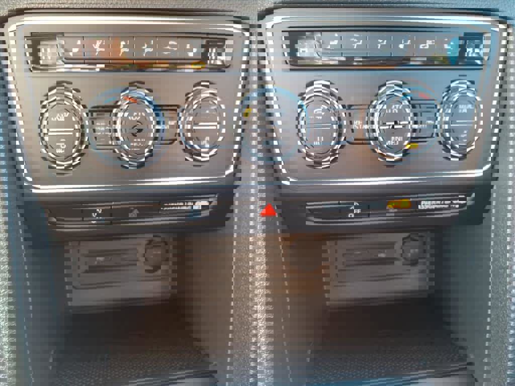 Used 2021 Volkswagen Atlas SE w/ Panoramic Sunroof Package image 16