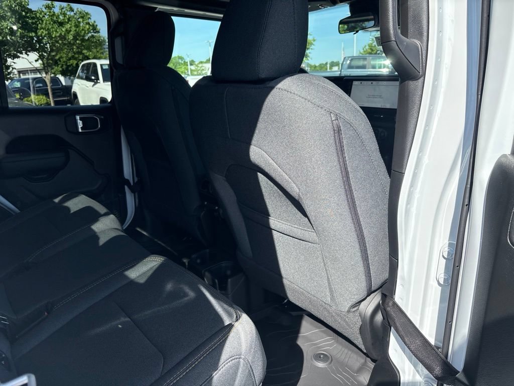 New 2026 Jeep Gladiator Sport AWD/4WD image 36